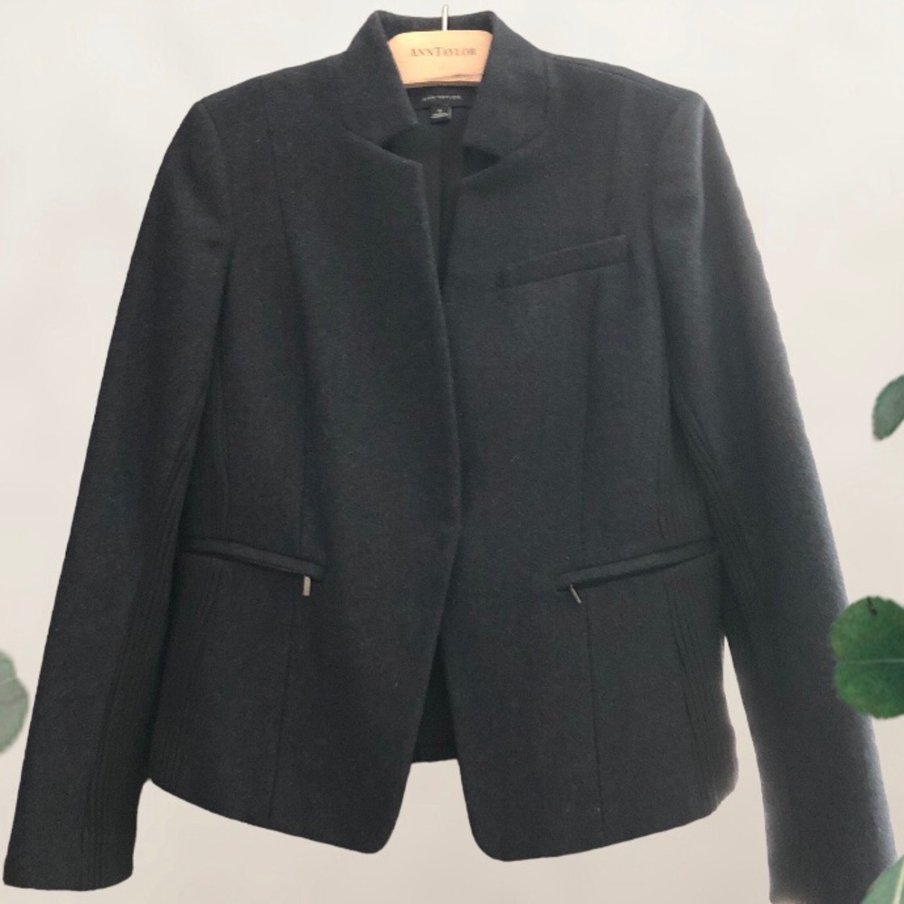 Ann Taylor Black Structured Collarless Blazer